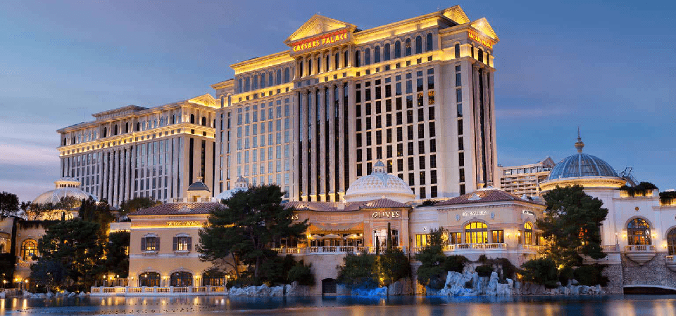 Caesars to Repurchase Up to $500M in Stock, Sell $1B in Debt